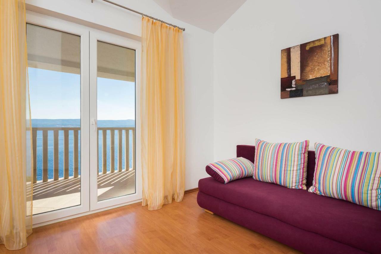 אומיס Beachfront Apartments Lara חדר תמונה